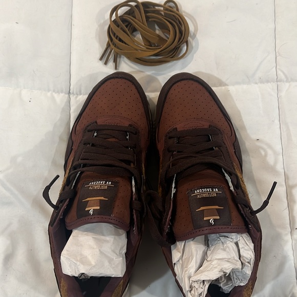 NIB Saucony Shadow 5000 Brown Sneakers. - Picture 2 of 3